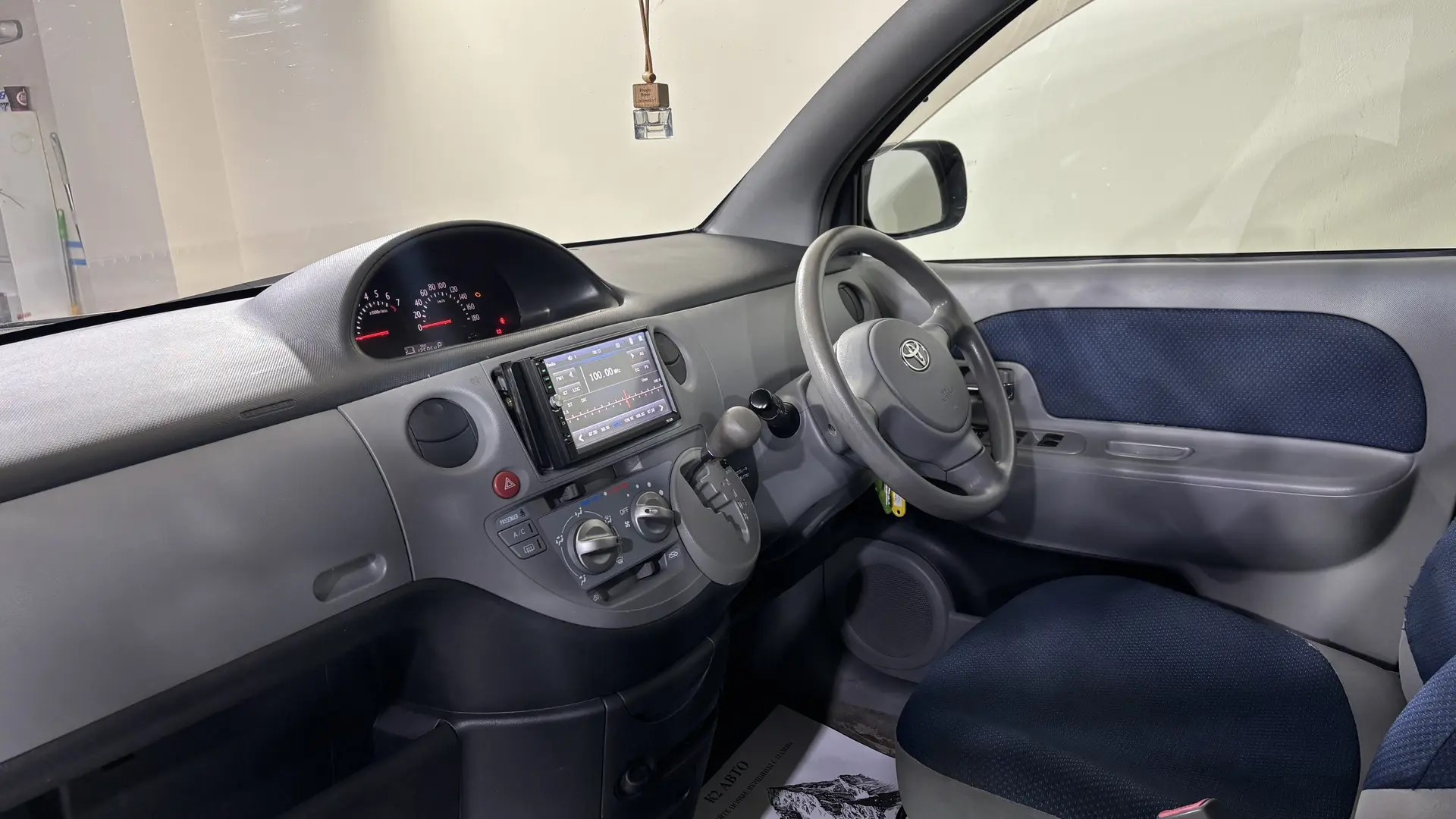 Toyota Sienta — 2006 г., 299 321 км — купить в К2 АВТО Новосибирск