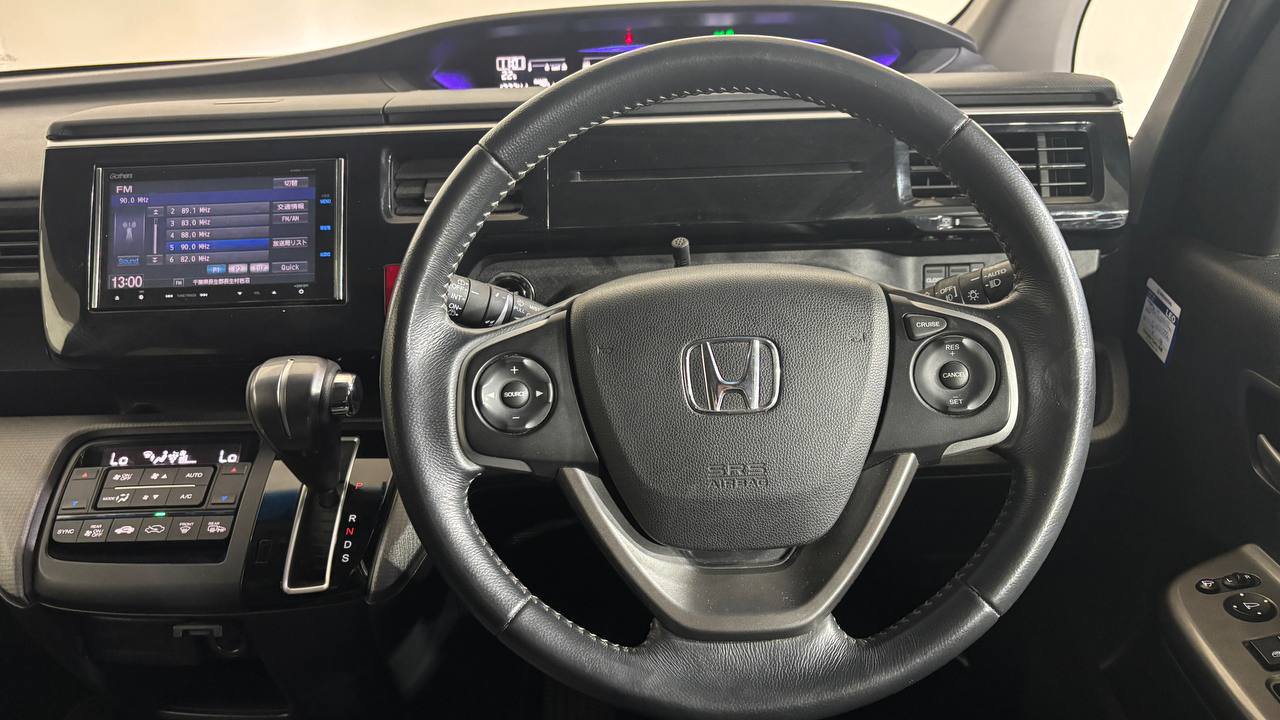 Honda Stepwgn — 2015 г., 123 000 км — купить в К2 АВТО Новосибирск